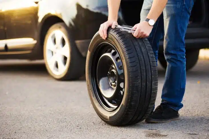 Como cuidar adequadamente dos pneus do seu carro na JK Pneus